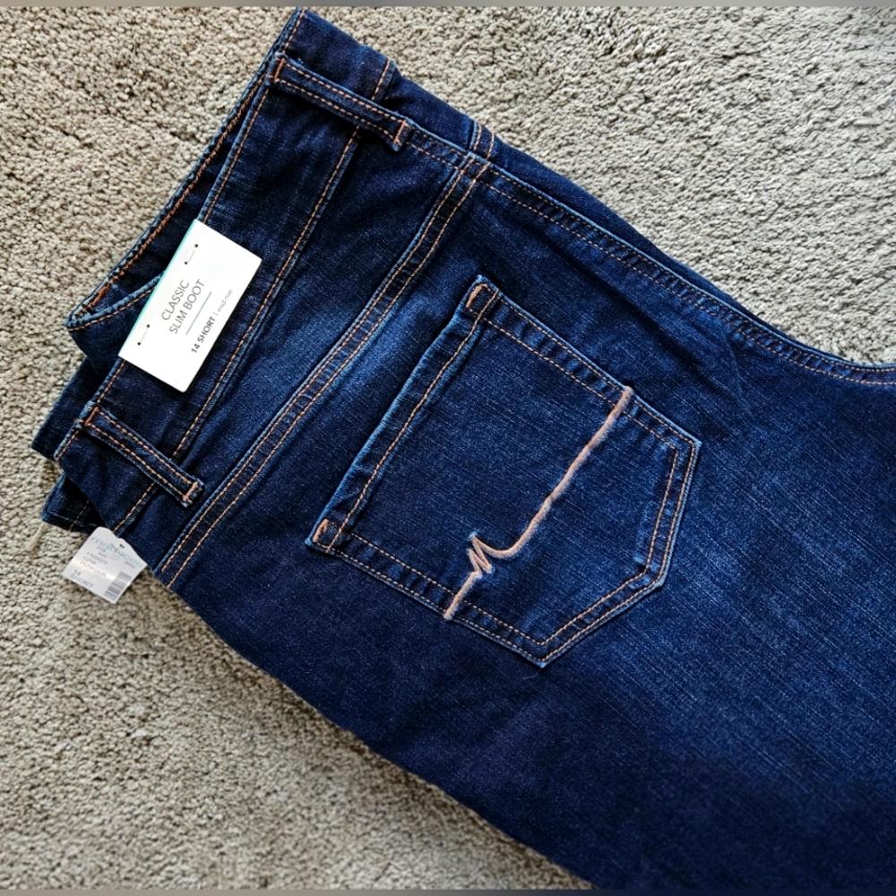 Maurices Classic Slim Bootcut 14 Short